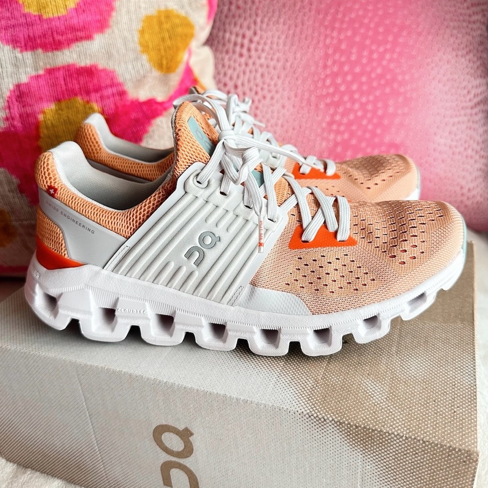 On Cloud Cloudswift Sneaker